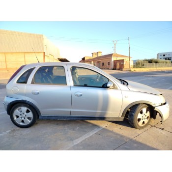 opel corsa c del año 2004