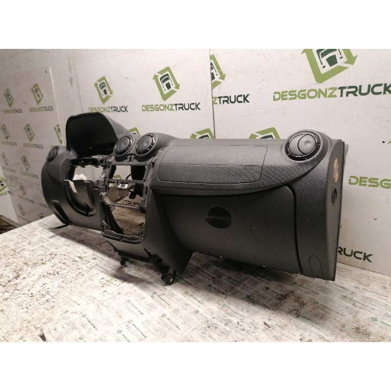 Recambio de salpicadero para dacia duster ambiance 4x2 referencia OEM IAM - Gris 4