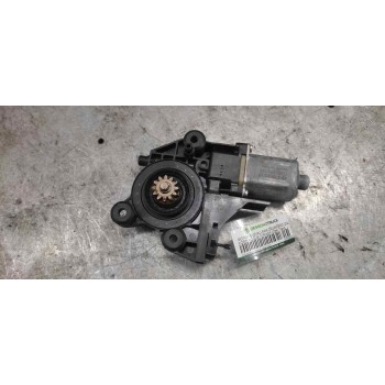 MOTOR ELEVALUNAS DELANTERO IZQUIERDO 0130822217 
