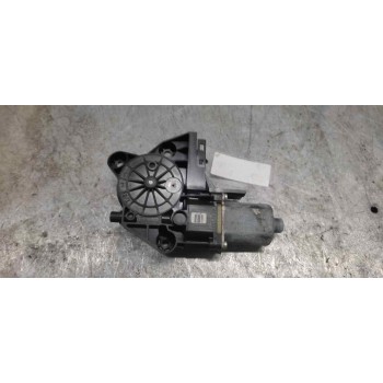 Recambio de motor elevalunas delantero izquierdo para ford focus turnier (cb4) trend referencia OEM IAM 0130822217  