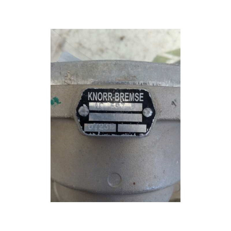 Recambio de valvula aire para iveco eurotech (mp) fsa  (440 e 38) larga distancia referencia OEM IAM AC597B 07235 KNORR-BREMSE - Blanco 3