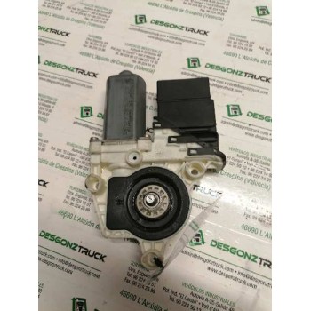 MOTOR ELEVALUNAS TRASERO IZQUIERDO 1J4959811C 9776101439203 18 PINS