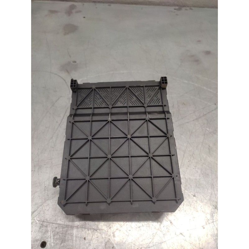 Recambio de caja reles / fusibles para peugeot 407 st sport referencia OEM IAM 9655708480  BSI - Negro 2