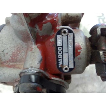 Recambio de valvula aire para iveco eurotech (mp) fsa  (440 e 38) larga distancia referencia OEM IAM 4757100240 2498 WABCO