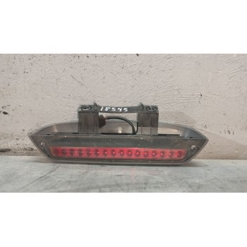 Recambio de luz central de freno para kia carens 2.0 crdi ex monovolumen referencia OEM IAM   
