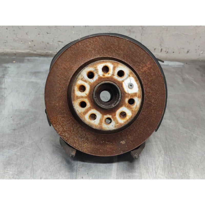 Recambio de mangueta delantera derecha para volkswagen golf vi (5k1) rabbit referencia OEM IAM   