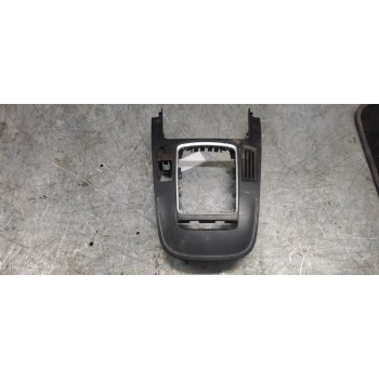 Recambio de embellecedor para audi a4 ber. (b8) básico referencia OEM IAM 8K0864261  