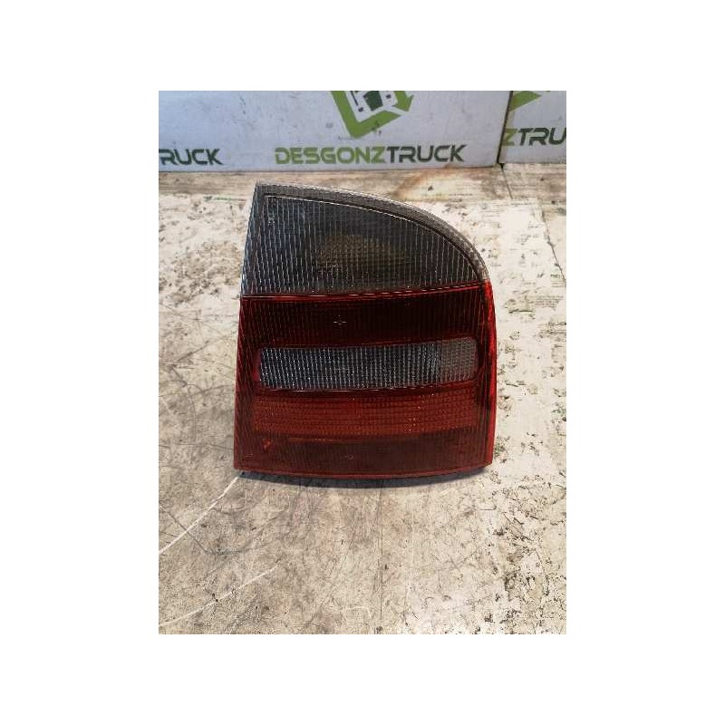 Recambio de piloto trasero derecho para skoda octavia berlina (1u2) referencia OEM IAM 1U6945112 6 PINS 