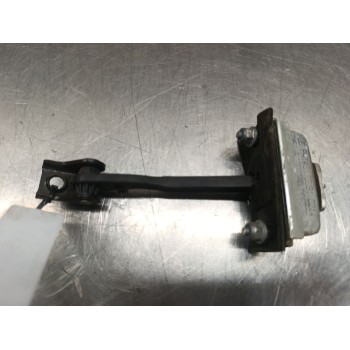 RETENEDOR PUERTA DELANTERO DERECHO 