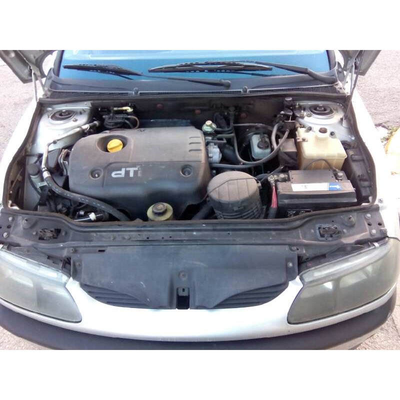 RENAULT LAGUNA (B56)