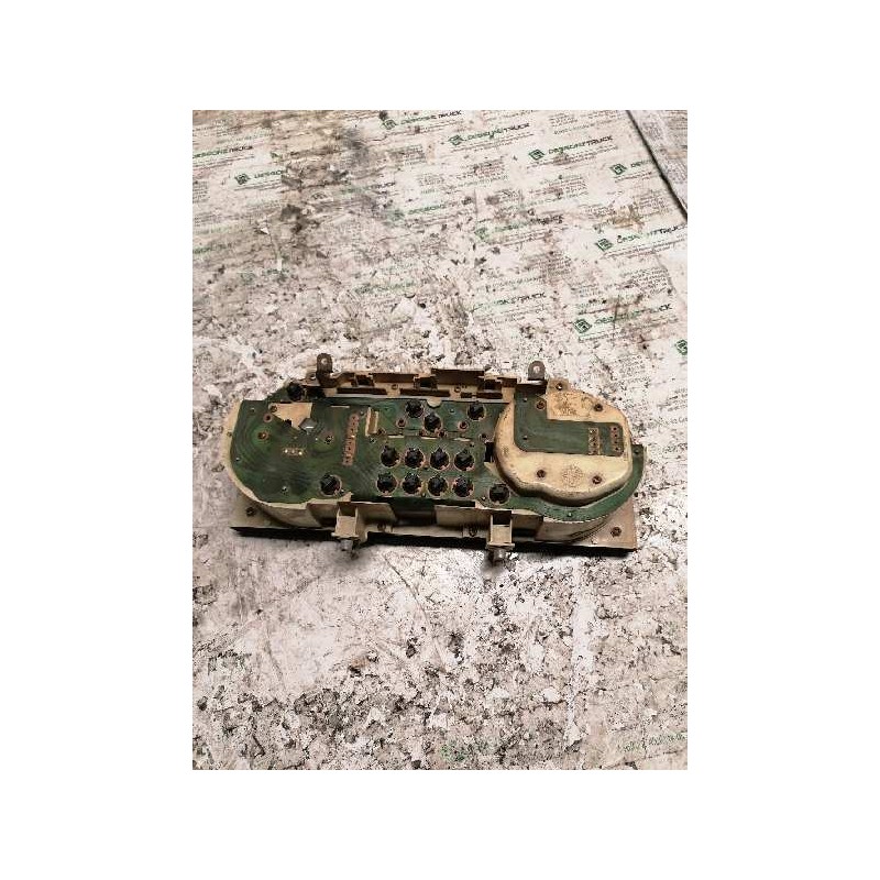 Recambio de cuadro instrumentos para alfa romeo 33 berlina 1.4 cat referencia OEM IAM 2