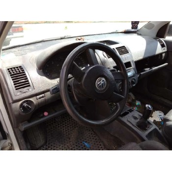 volkswagen polo (9n1) del año 2003