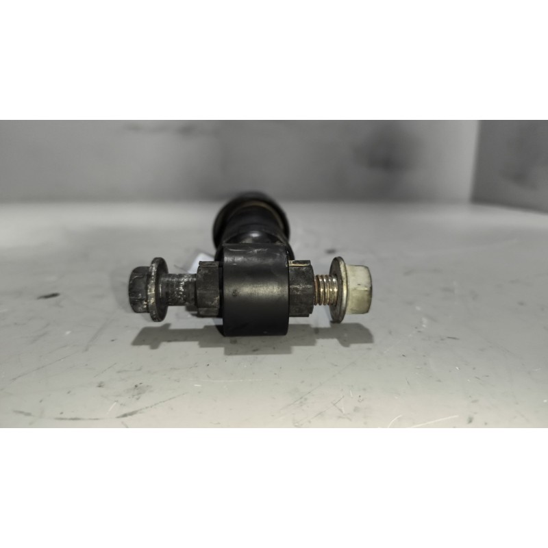 Recambio de amortiguador trasero derecho cabina para volvo fh 500 referencia OEM IAM 22128971 - Blanco 3