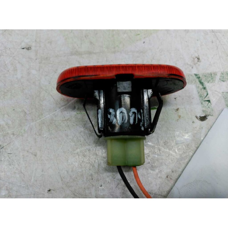 Recambio de piloto lateral derecho para renault clio ii fase i (b/cbo) 1.9 d referencia OEM IAM 2616000QAA - Blanco 2