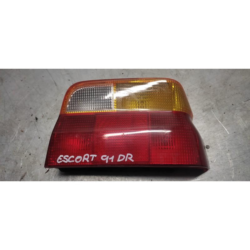 Recambio de piloto delantero derecho para ford escort berlina/turnier clx berlina referencia OEM IAM   