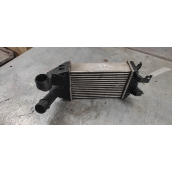 Recambio de intercooler para opel astra h berlina cosmo referencia OEM IAM 13213402  