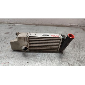 Recambio de intercooler para toyota auris active referencia OEM IAM JD1271005350  