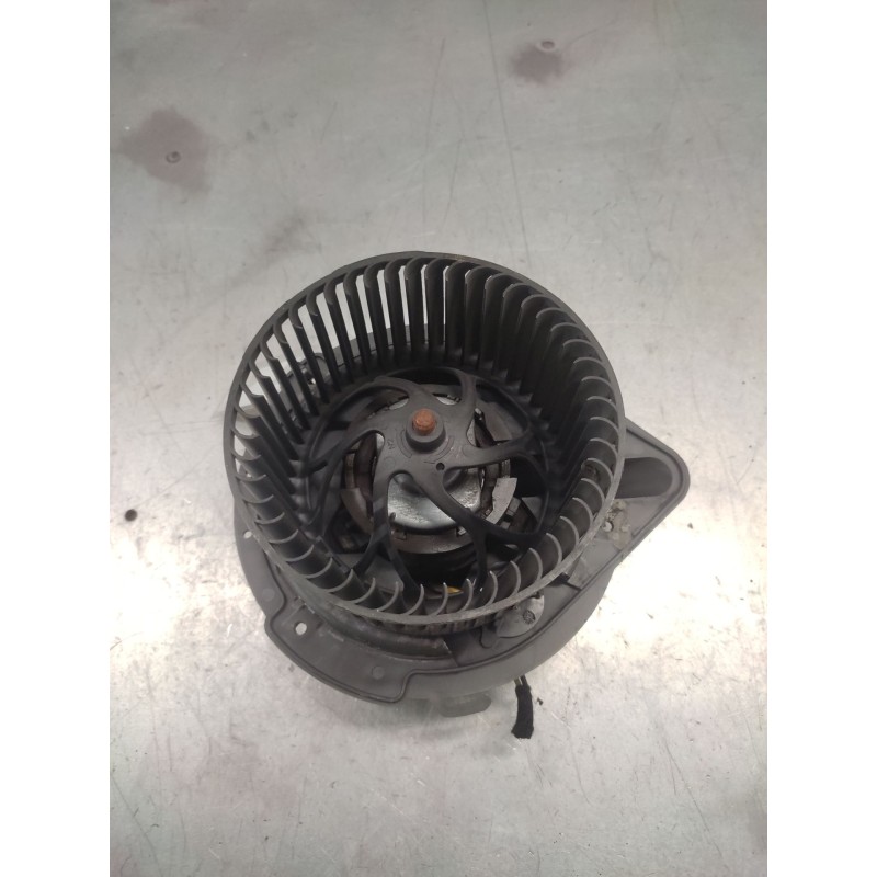 Recambio de ventilador calefaccion para volkswagen passat variant (3b6) referencia OEM IAM F664691L  