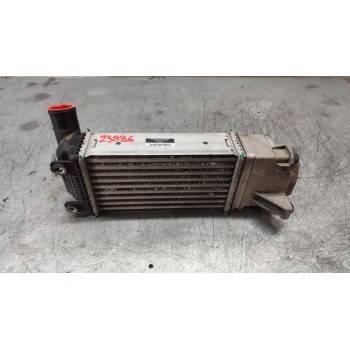 Recambio de intercooler para toyota auris active referencia OEM IAM JD1271005350  