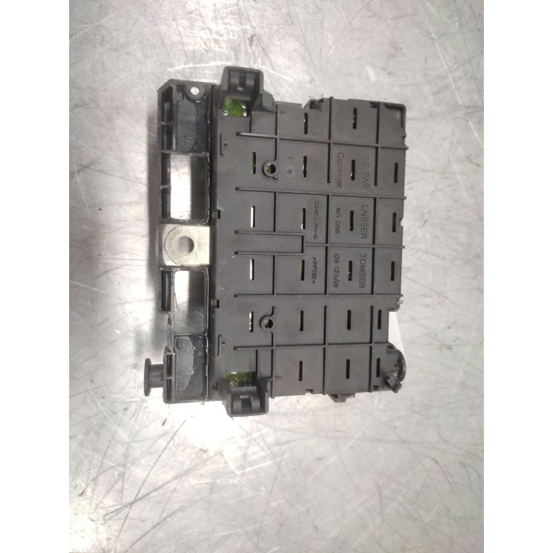 Recambio de caja reles / fusibles para peugeot 307 (s1) xr clim plus referencia OEM IAM 2