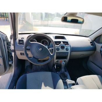 renault megane ii classic berlina del año 2004
