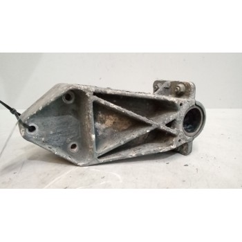 Recambio de soporte guardabarros trasero para daf serie xf105.xxx 12.9 diesel referencia OEM IAM   