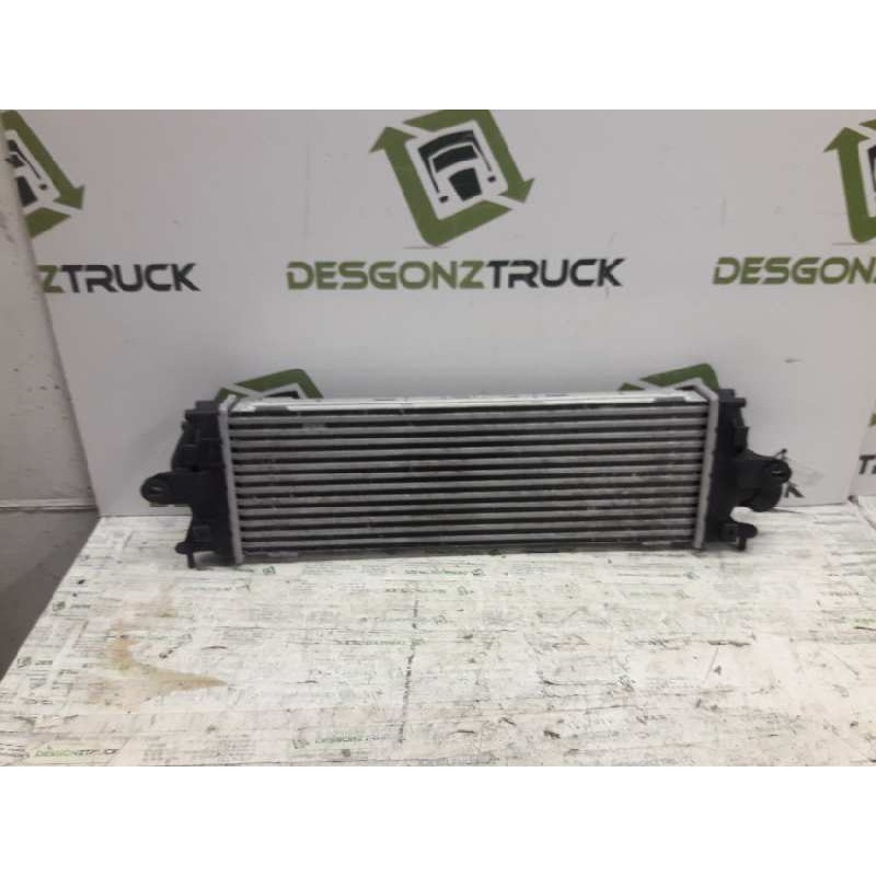 Recambio de intercooler para renault trafic combi (ab 4.01) 6 - plazas, acristalado parcial 2,9t combi corto referencia OEM IAM - Blanco 3