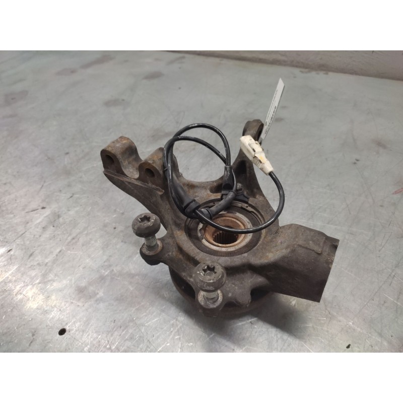 Recambio de mangueta delantera derecha para peugeot 307 (s1) xr clim plus referencia OEM IAM 2
