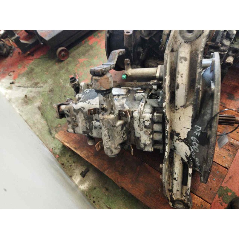 Recambio de caja cambios para daf trucks f 600 fa 600 cd (116cv) referencia OEM IAM T5X2276 ACU8628 14317G8