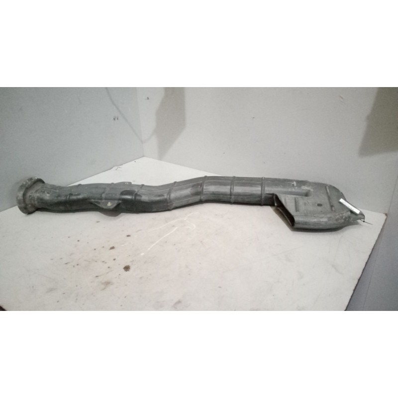 Recambio de chimenea caja filtro para nissan cabstar 01.04  3.0 diesel referencia OEM IAM 16567F3900  