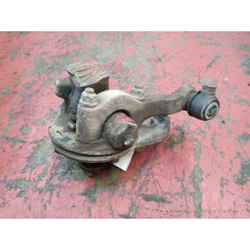 Recambio de mangueta delantera derecha para nissan trade 3.0 diesel referencia OEM IAM - Blanco 2
