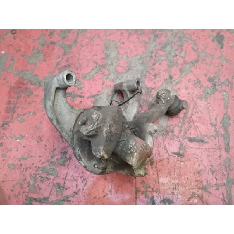Recambio de mangueta delantera derecha para nissan trade 3.0 diesel referencia OEM IAM - Blanco 3
