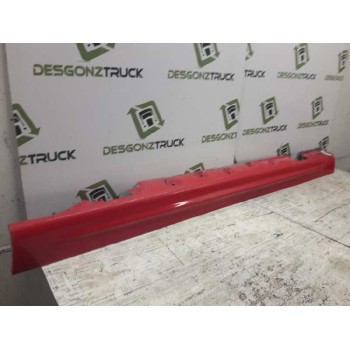 Recambio de estribo izquierdo para bmw serie 3 berlina (e46) 320i referencia OEM IAM 51718209755  