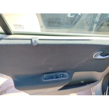 renault megane ii classic berlina del año 2004