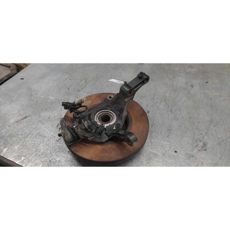 Recambio de mangueta delantera derecha para renault trafic combi (ab 4.01) 2.0 dci diesel fap cat referencia OEM IAM - Blanco