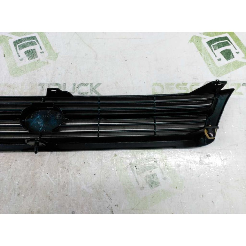 Recambio de rejilla delantera central para toyota carina (t19) 1.6 xl (5-ptas.) referencia OEM IAM - Verde 5