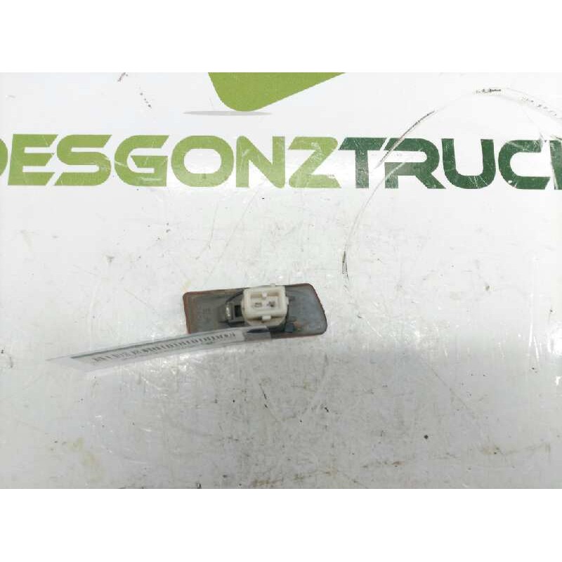 Recambio de piloto lateral derecho para peugeot 406 berlina (s1/s2) sr pack referencia OEM IAM 2