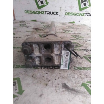 Recambio de soporte guardabarros trasero para volvo fh xxx 12.8 diesel referencia OEM IAM   