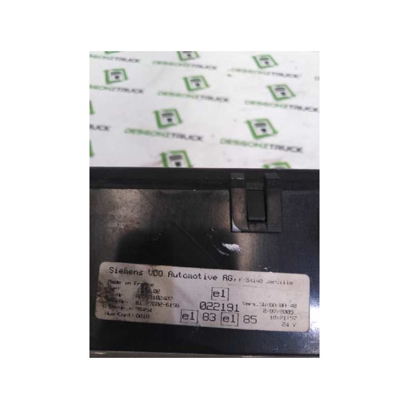 Recambio de cuadro instrumentos para man tg - a 18.430 fg / bb (e3/e4) xl referencia OEM IAM 81272026158 - Amarillo 2