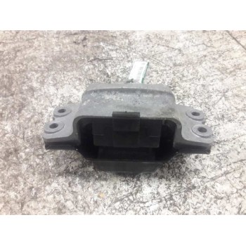 Recambio de soporte motor izquierdo para volkswagen passat berlina (3c2) advance referencia OEM IAM 3C0199555GB  