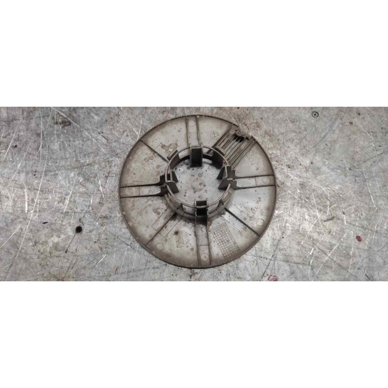Recambio de tapacubos para bmw serie 5 berlina (e34) referencia OEM IAM 1178728 17.70CM 2