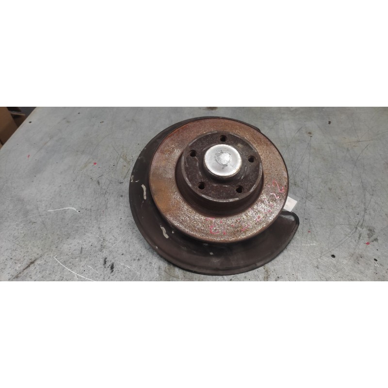 Recambio de mangueta trasera izquierda para renault trafic combi (ab 4.01) 2.0 dci diesel fap cat referencia OEM IAM - Blanco 2