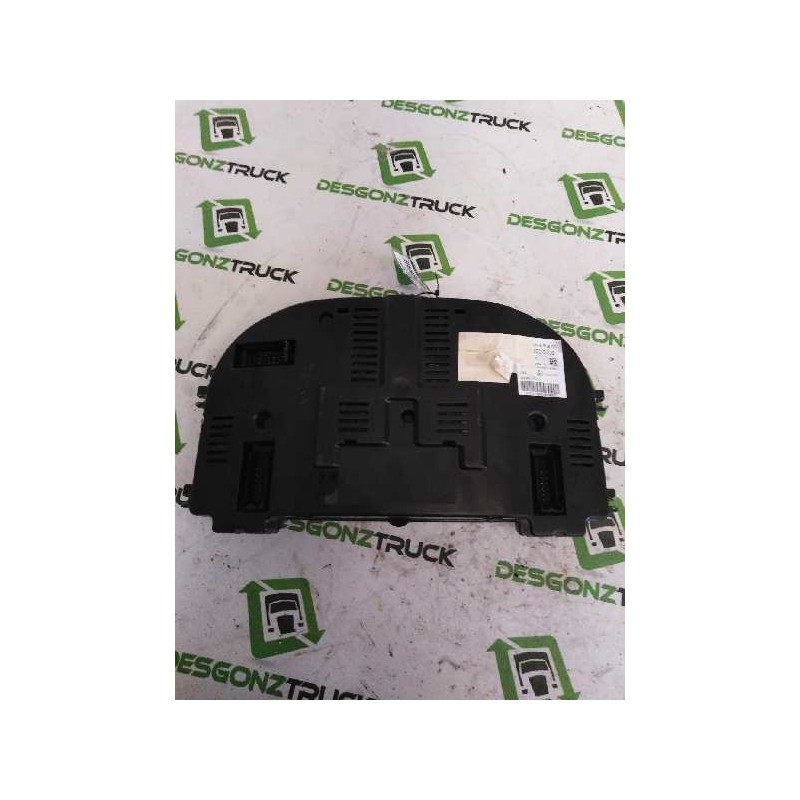 Recambio de cuadro instrumentos para man tgx 18.500 fg / 4x2 ll xl referencia OEM IAM 81272026252 2