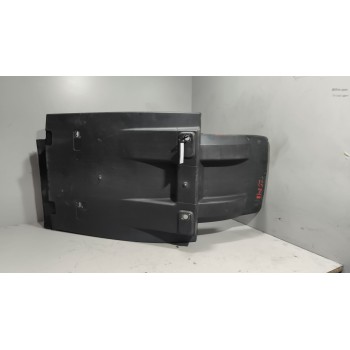 Recambio de guardabarros delantero derecho para volvo fh xxx referencia OEM IAM 82637711  