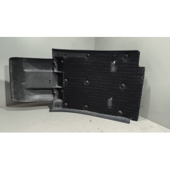 Recambio de guardabarros delantero derecho para volvo fh xxx referencia OEM IAM 82637711  