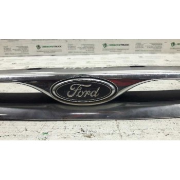 Recambio de rejilla delantera central para ford escort berl./turnier atlanta berlina referencia OEM IAM   