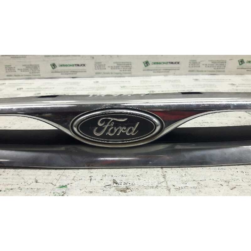 Recambio de rejilla delantera central para ford escort berl./turnier atlanta berlina referencia OEM IAM - Azul 3