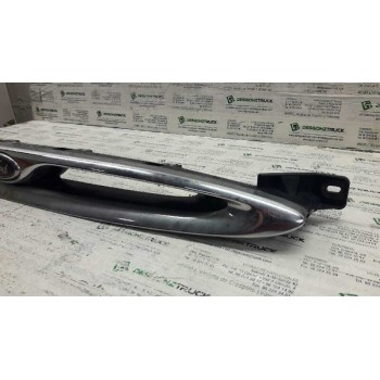 Recambio de rejilla delantera central para ford escort berl./turnier atlanta berlina referencia OEM IAM   