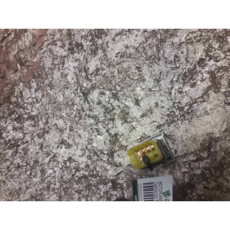 Recambio de boton antiniebla para daewoo tacuma se referencia OEM IAM  5 PINS - Verde 2