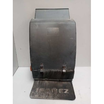 GUARDABARROS DELANTERO IZQUIERDO 81664100135 